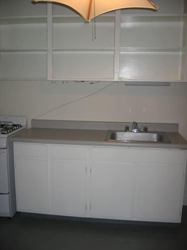 Photo - 307 Ransom St House