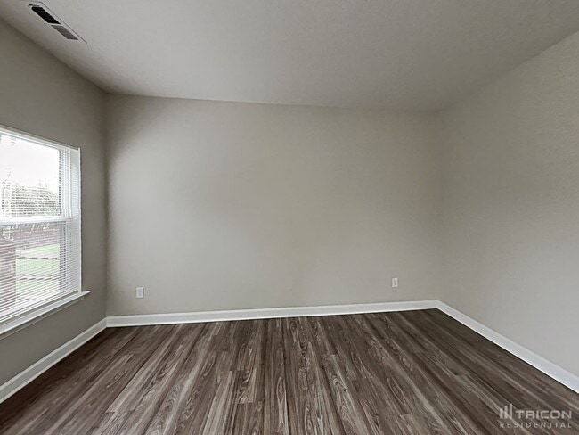 Building Photo - 5101 Stone Park Dr