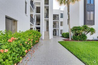 Building Photo - 2955 N Beach Rd