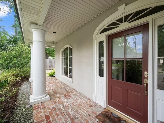 Building Photo - 5175 Floynell Dr