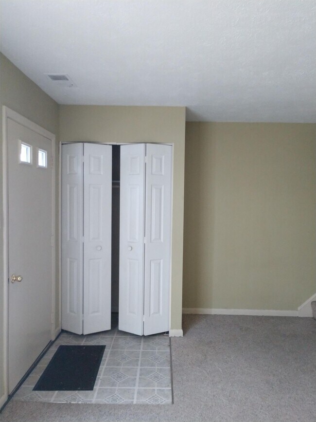 Building Photo - 5306 Mulberry Ct