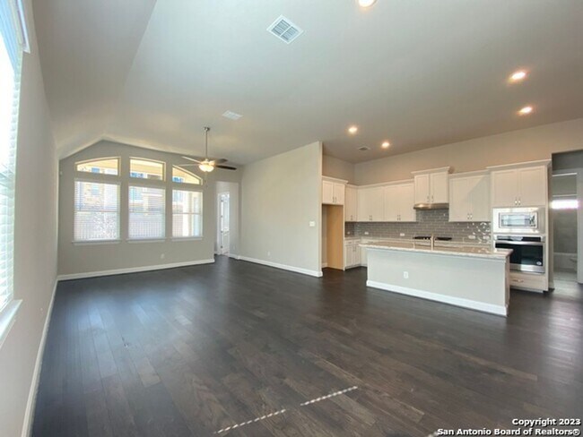 Building Photo - 27715 Dana Creek Dr