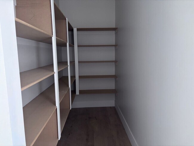 Foto del edificio - Brand New 3 bed plus office/2.5 bath in beautiful Coral Canyon!