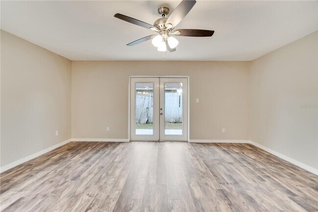 Foto del edificio - Home For Rent Near the Happiest Place On E...