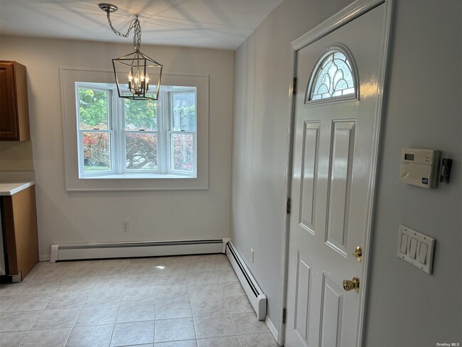 Building Photo - 40 Walnut Ln