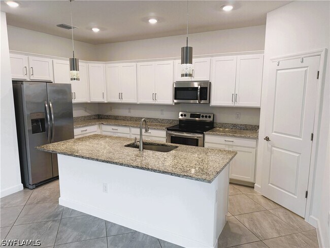 Foto del edificio - 13856 Pine Lodge Ln