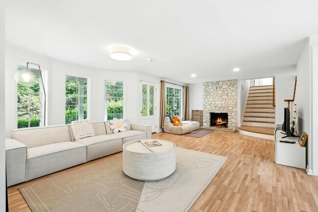 Foto del edificio - 150 Saxon Wood Rd
