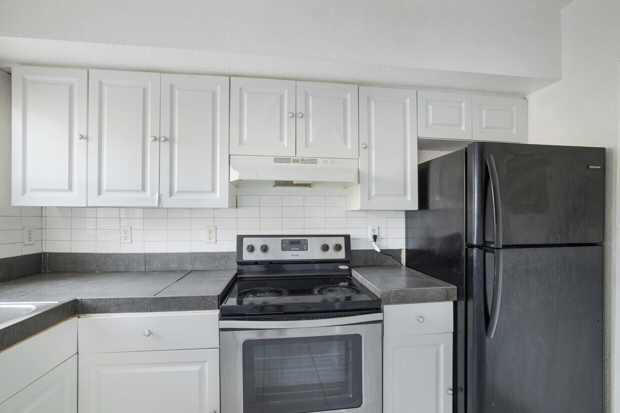 Foto principal - 475 NW 83rd St