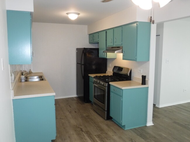 Building Photo - 1669 Ishnala Dr