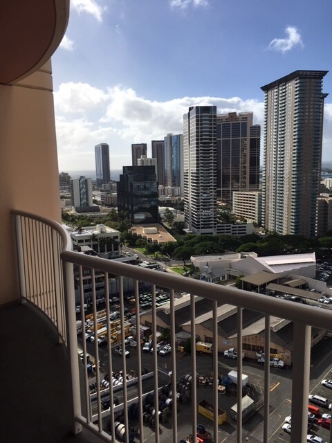 CITY & OCEANVIEWS - 801 S King St