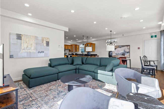 Building Photo - 141 Duckworth St