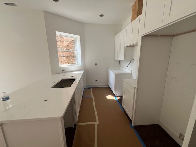 Building Photo - 3726 N Racine Ave