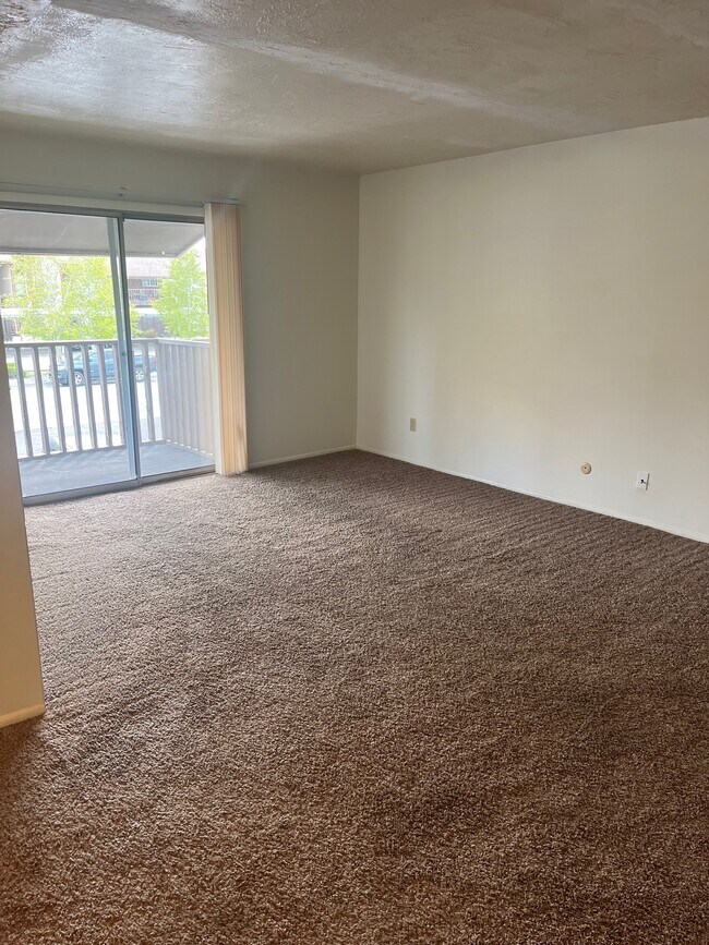 Foto del edificio - 1460 Vega Cir