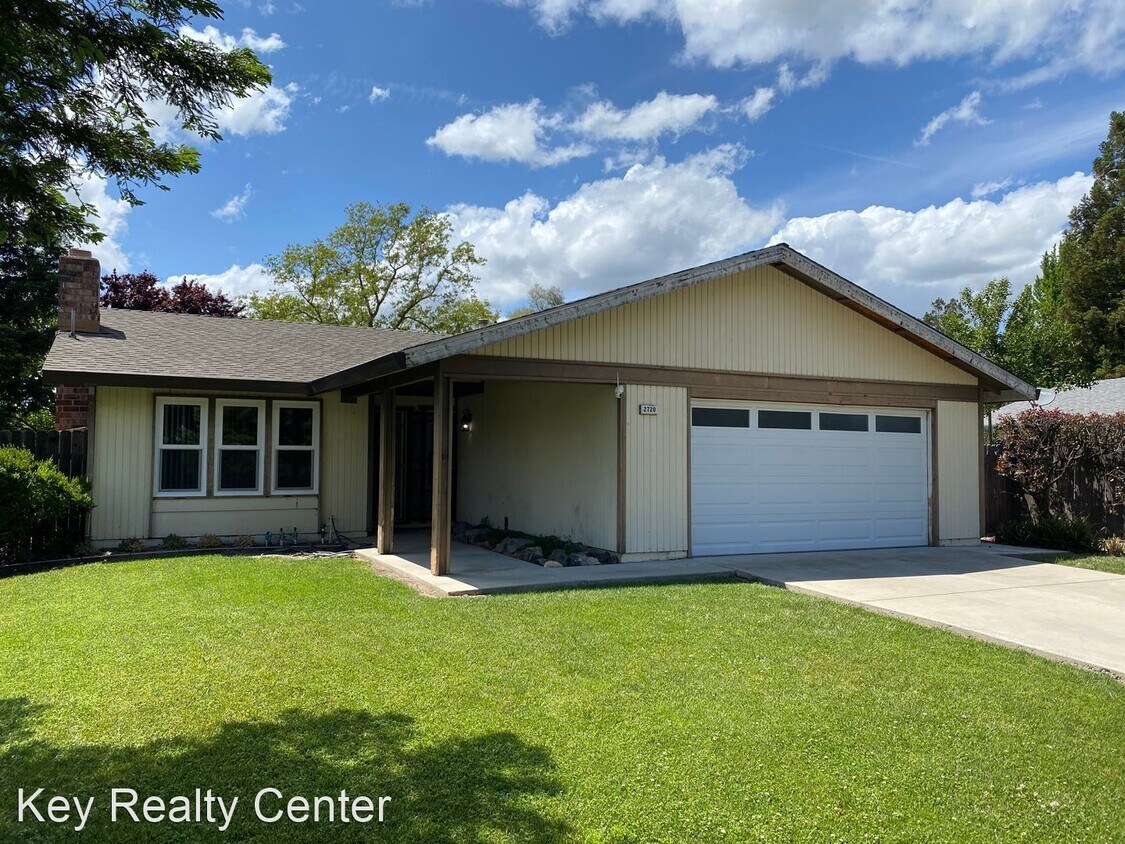 Primary Photo - 3 br, 2 bath House - 2720 Summerfield Drive