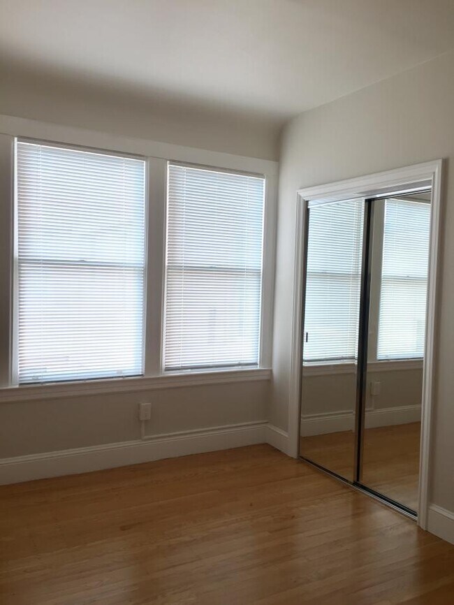 Foto del edificio - 2 bedroom in San francisco CA 94109