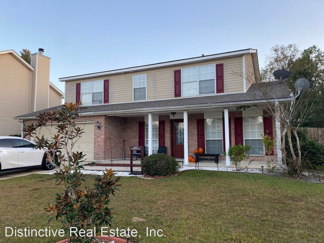 Primary Photo - 4 br, 2.5 bath House - 1005 William Dr.