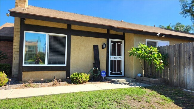 Foto del edificio - 538 E Banyan St
