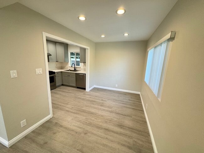 Building Photo - 3031 Langford Pl