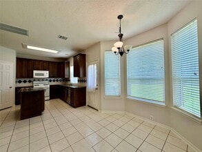 Building Photo - 7426 Maple Run Dr