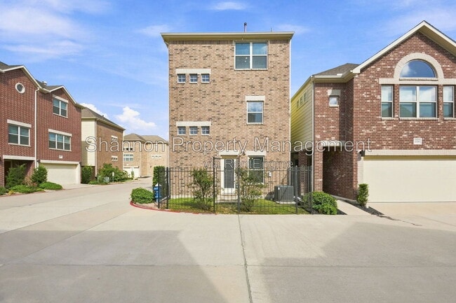 Foto del edificio - 11518 Main Cypress Dr