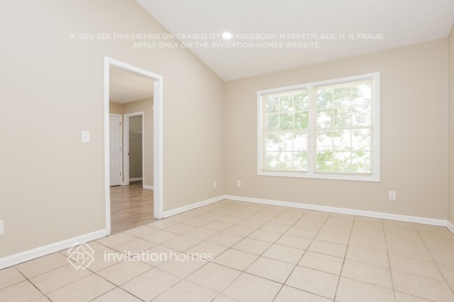 Building Photo - 260 Dreamland Cir