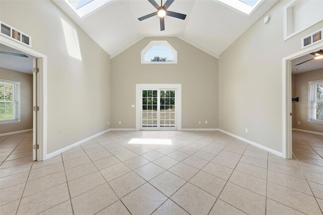 Foto del edificio - 917 Alabama Woods Ln