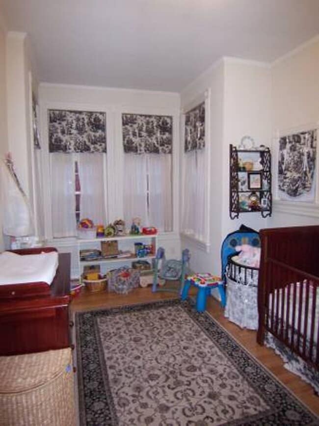 Photo - 0086 - Liverman/Liverman Apartment