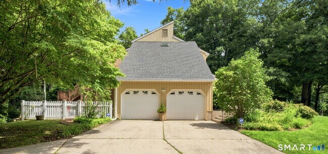 Foto del edificio - 40 Rockledge Dr