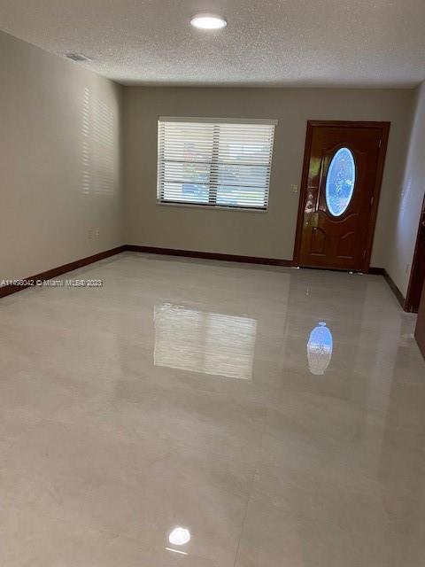 Foto del edificio - 321 SW 71st Ave