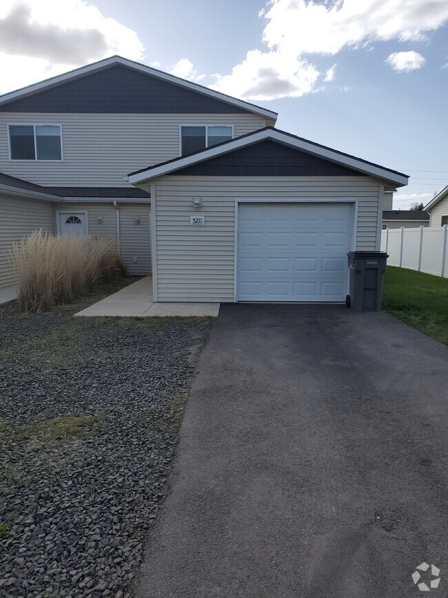 Building Photo - 5209 E Upriver Dr