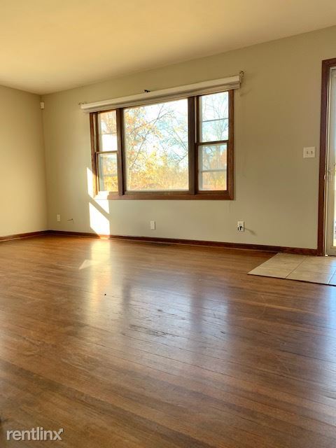 Building Photo - 4 br, 2 bath House - 3513 S 122nd St