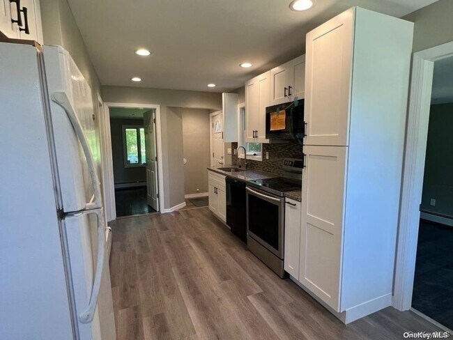 Foto del edificio - 253 E 17th St