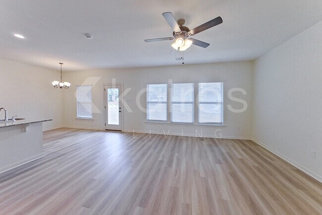 Foto del edificio - 204 Salvat Dr