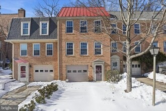 Building Photo - 2314 Sanford St