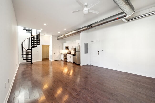 Building Photo - 708 Chestnut St