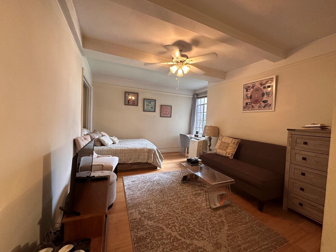 25 Tudor City Pl Unit 1107, New York, NY 10017 Room for Rent in New