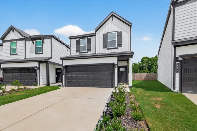 Building Photo - 3233 Creston Gate Dr