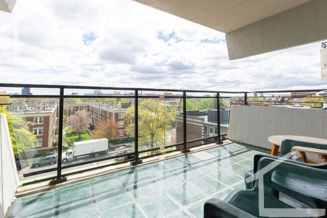Building Photo - AMAZING BROOKLINE STUDIO ON BABCOCK ST WIT...