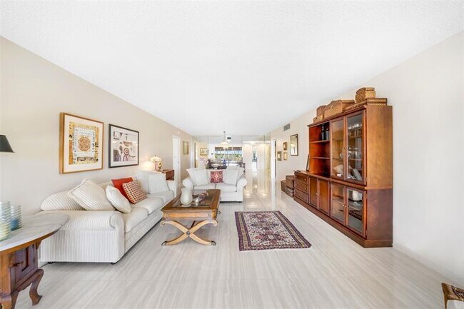 Foto del edificio - 800 Cypress Grove Dr