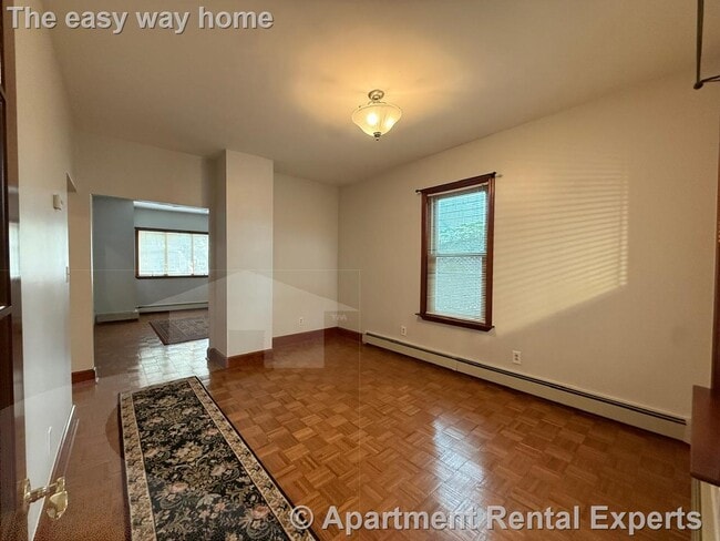 Building Photo - 25 Putnam St