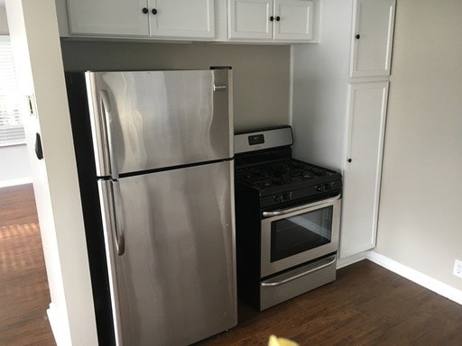 Kitchen - 405 N Madison Ave