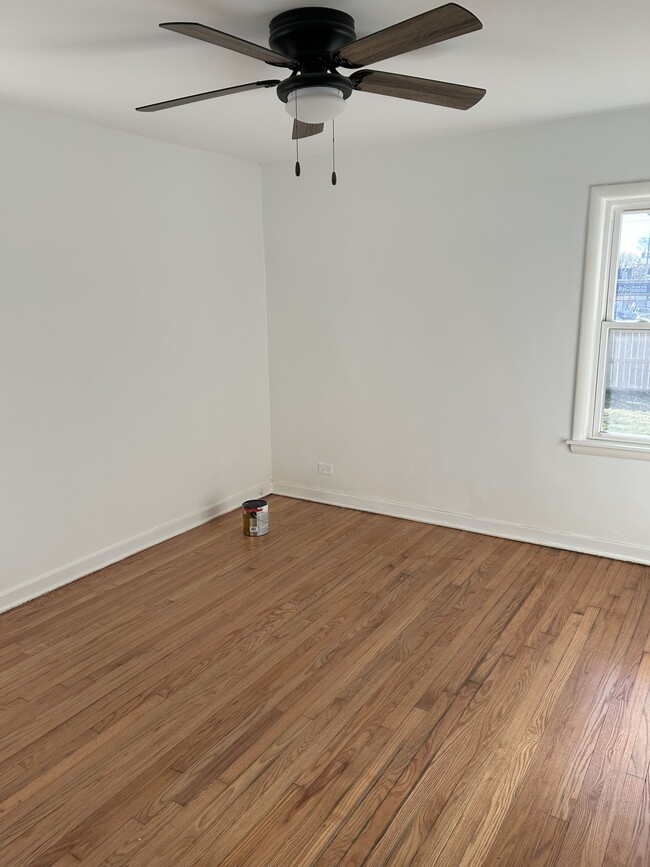 Building Photo - 10442 S Claremont Ave