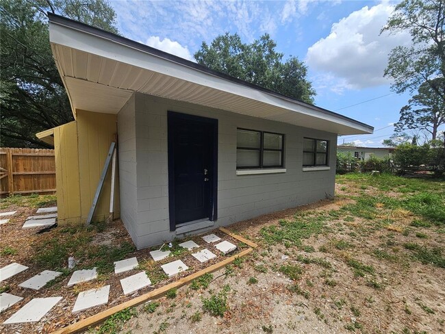 Building Photo - 6020 Beechmont Blvd