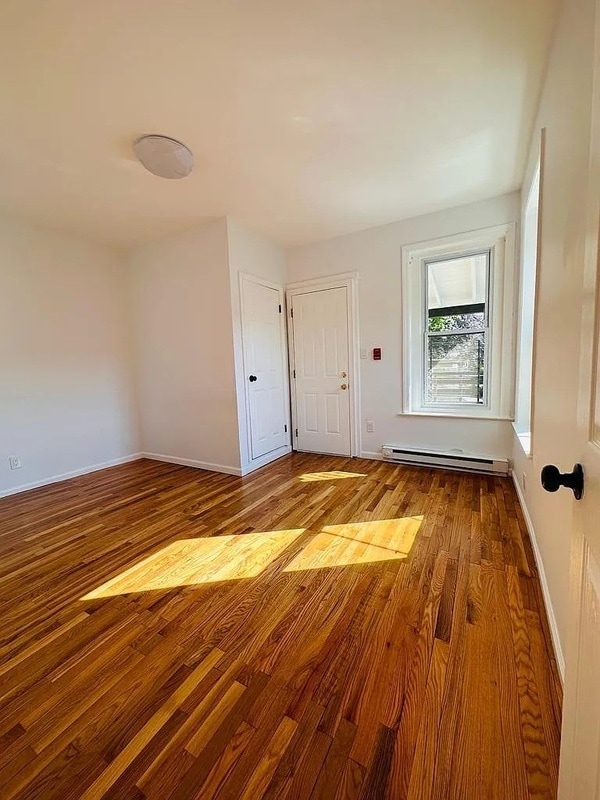 Foto del edificio - 6757 Germantown Ave