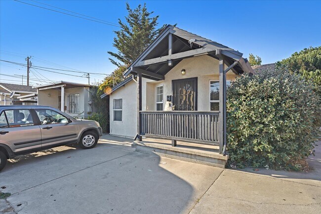 Building Photo - 609 Ripley Ave