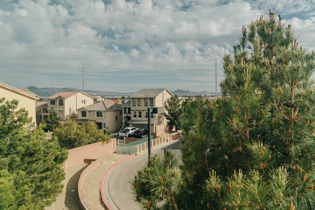 Building Photo - 8467 Bismark Saphire St