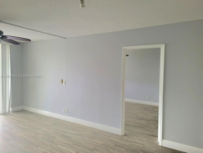 Foto del edificio - 9470 Poinciana Pl