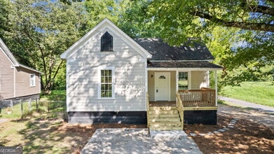 Building Photo - 335 S McLin St