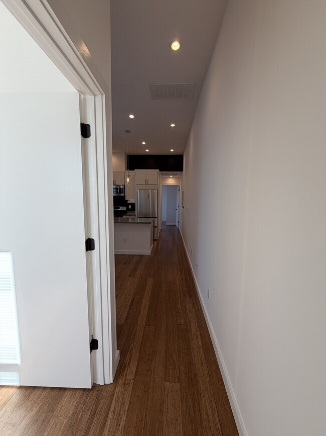 Foto del edificio - 1134 Foothill Blvd