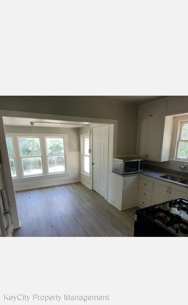 Building Photo - 2 br, 1 bath House - 1801 S 11th St